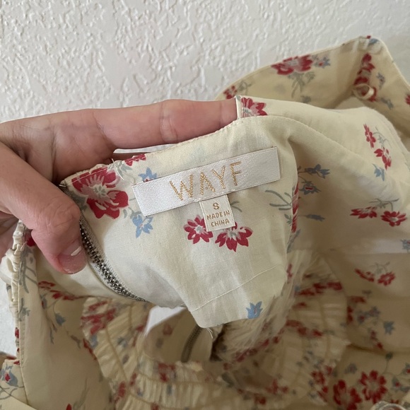 WAYF Lucian Floral Smocked Waist Top - Picture 6 of 7